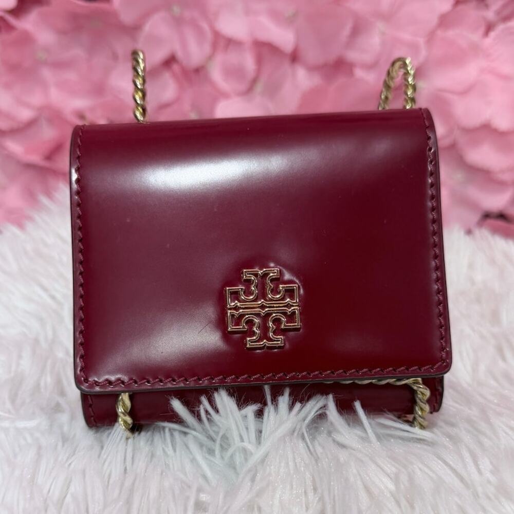 TORY BURCH Britten Smooth Compact Wallet NWT